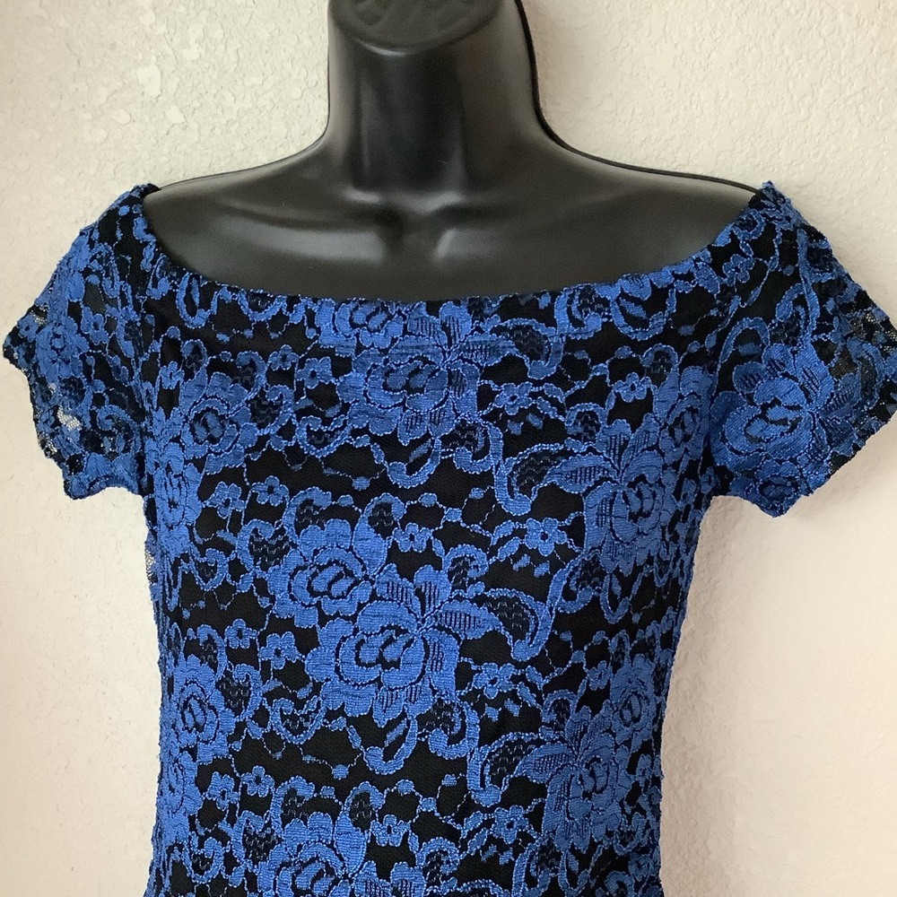 Maternity Lace & Fully Lined Formal or Simi Formal Off Shoulder Dress by:My Bump - Picture 6 of 8